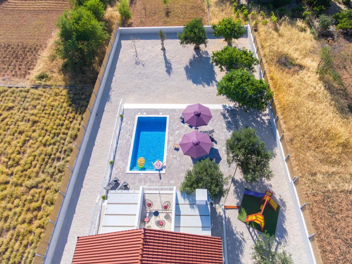 Villa Antonia With Heated Pool Dograde Exteriér fotografie
